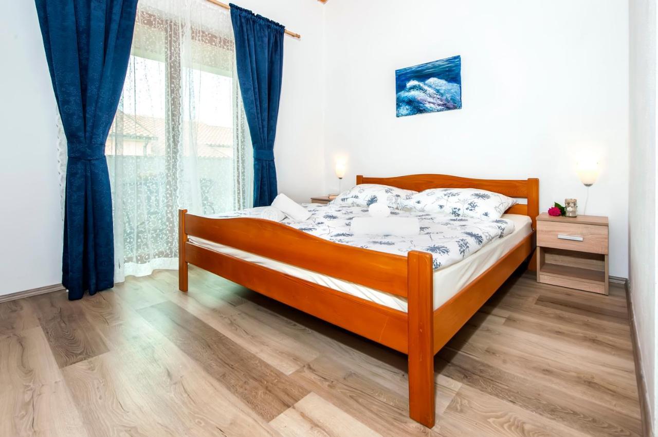 רוביני Apartman Near Beach Pelagic Sea View מראה חיצוני תמונה