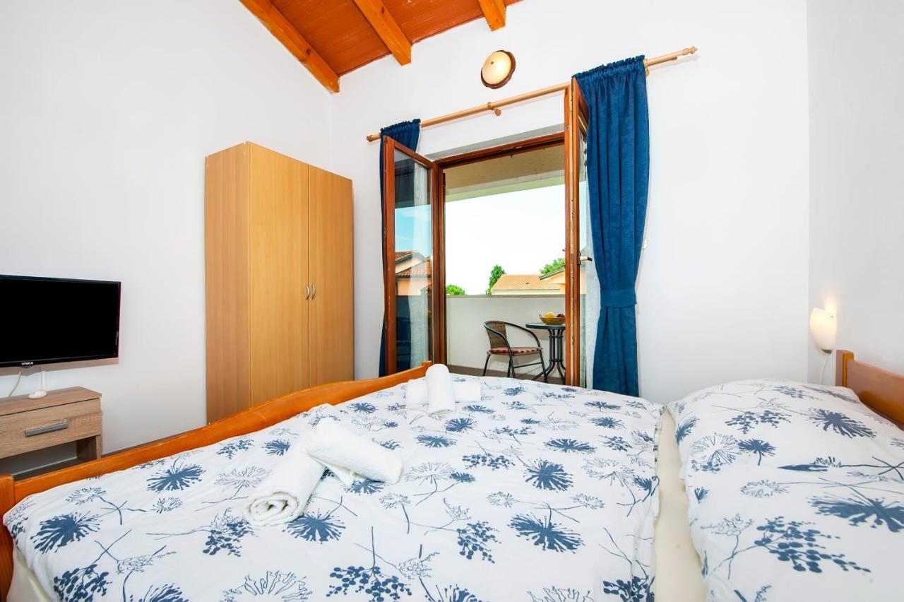רוביני Apartman Near Beach Pelagic Sea View מראה חיצוני תמונה